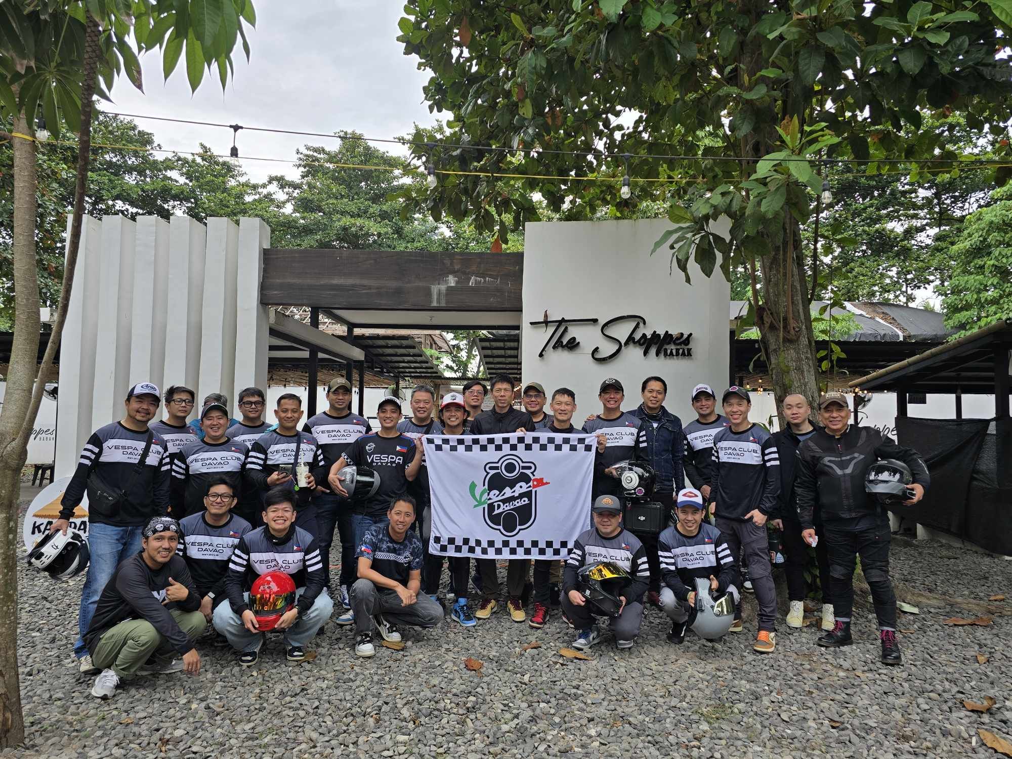 Vespa Club Davao members group photo
